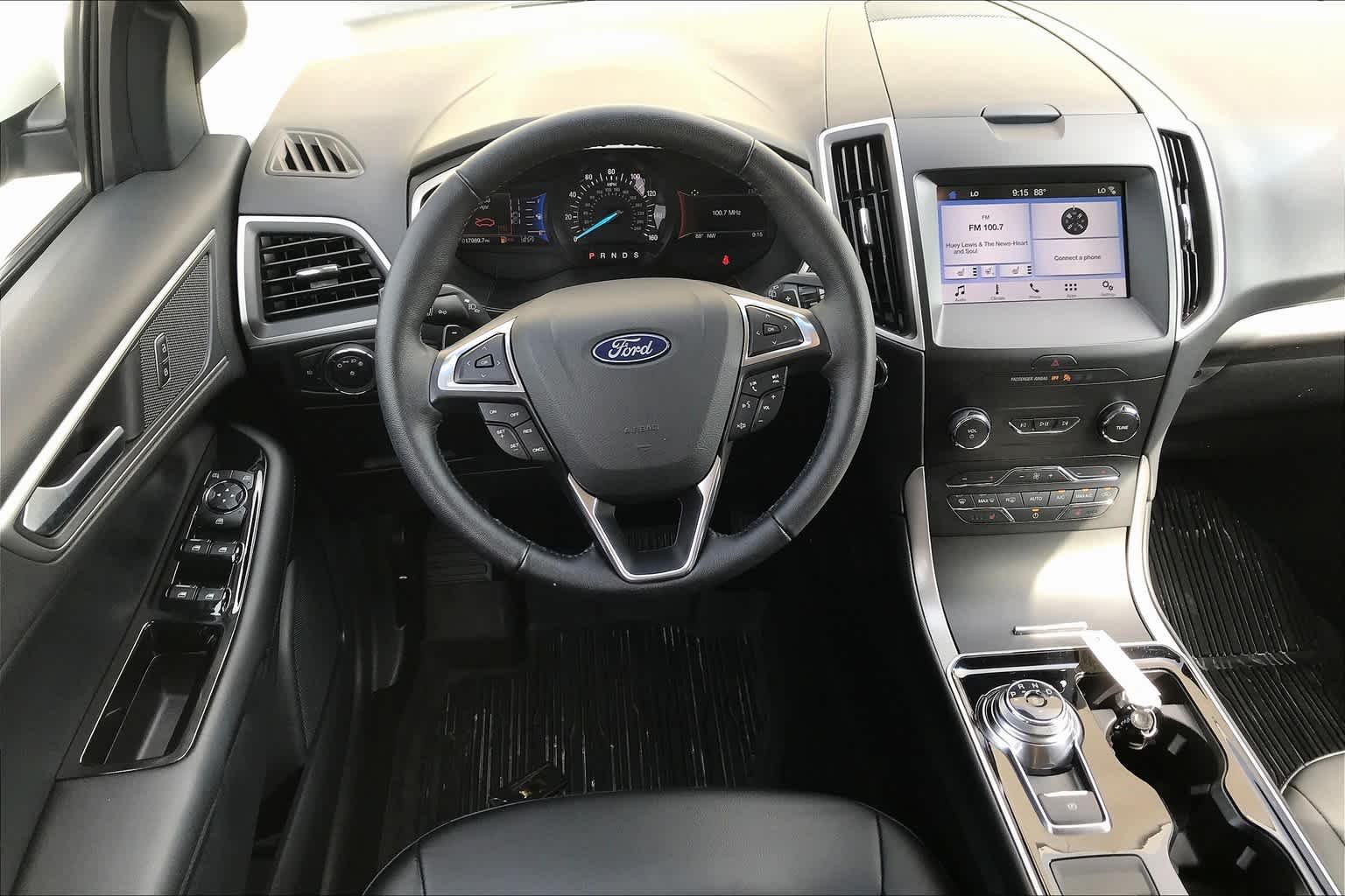 Used 2019 White Platinum Metallic Tri-Coat Ford SEL image 6