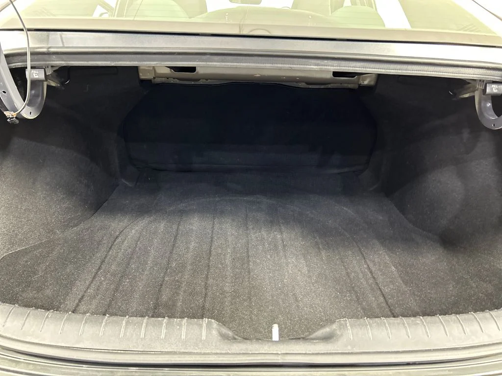 Used 2024 Gray Hyundai SEL image 19