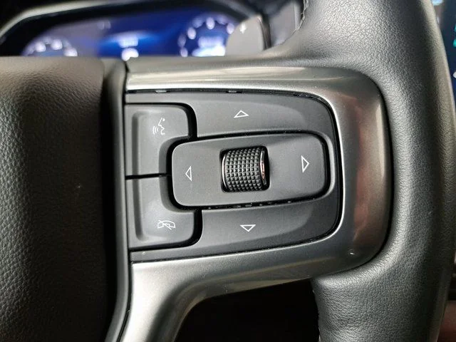 Used 2023 Red Chevrolet RST image 17