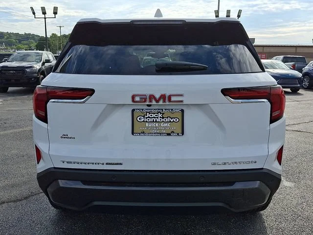 New 2027 Summit White GMC Elevation image 5