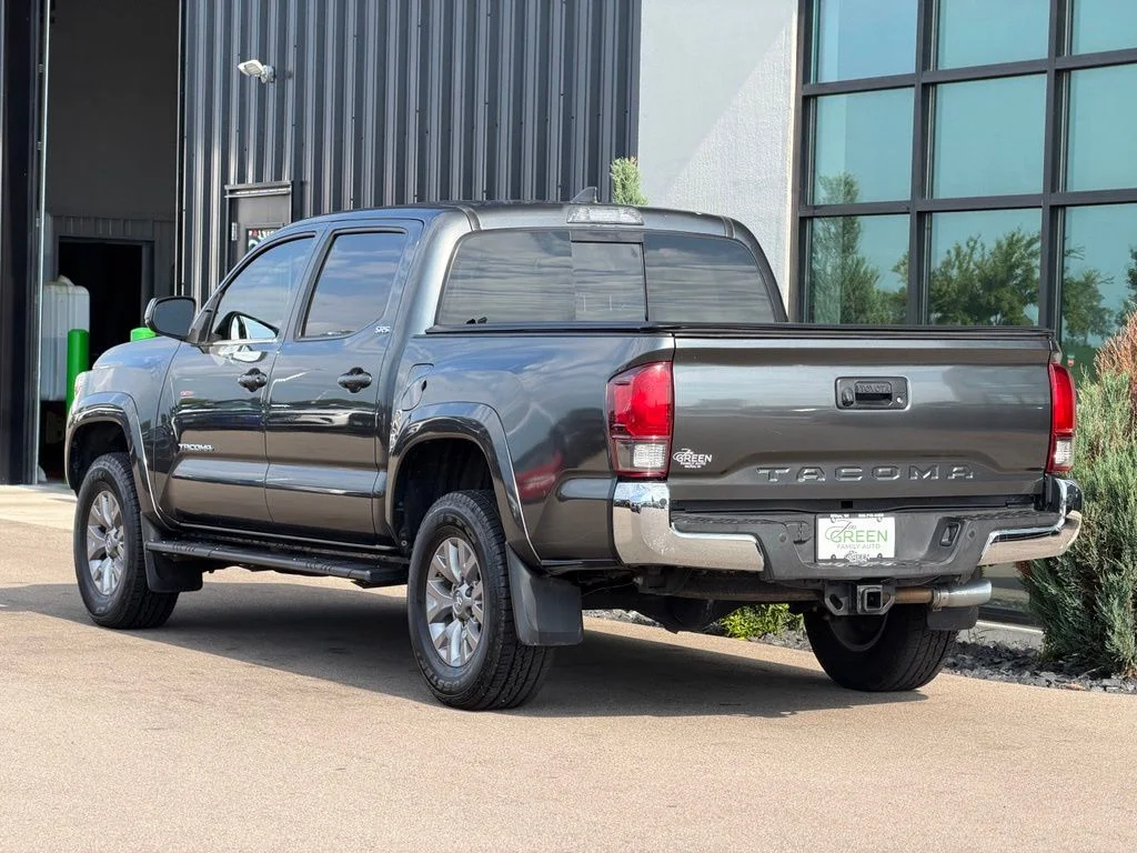Used 2019 Gray Toyota SR5 image 3