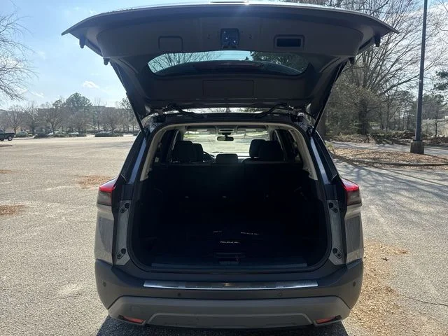 Used 2023 Gray Nissan SV image 26