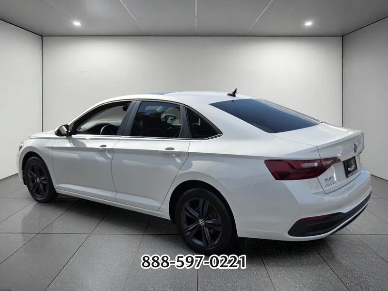 Used 2023 WHITE Volkswagen 1.5T SE image 3