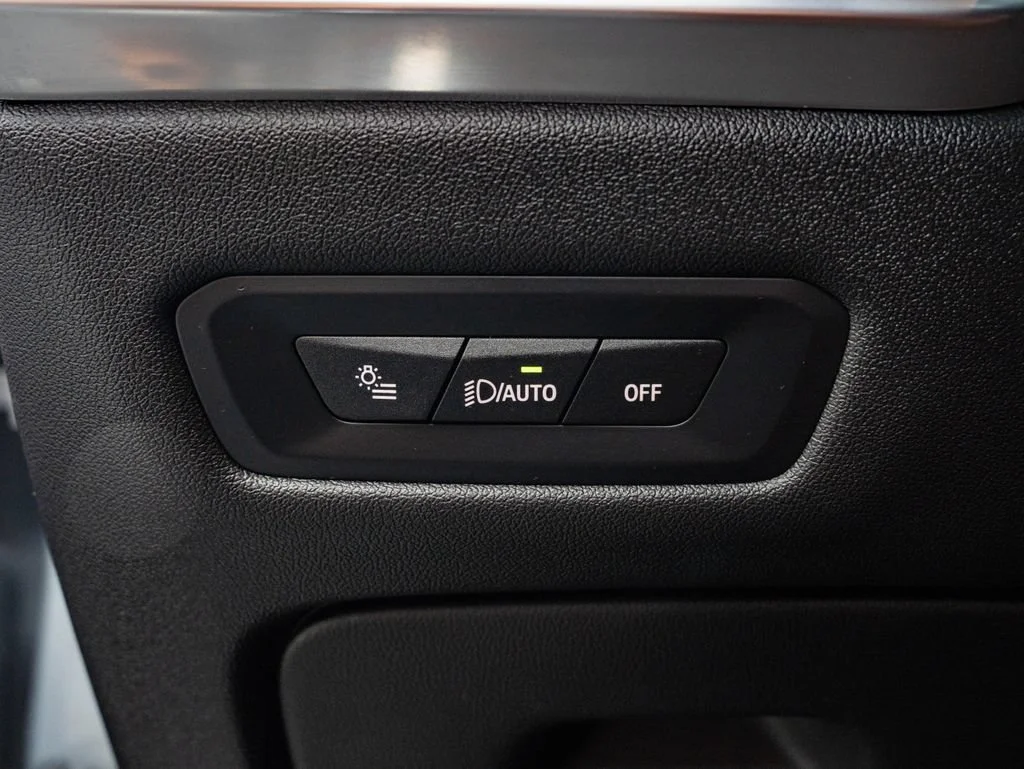 Used 2024 Skyscraper Grey Metallic BMW xDrive40i image 43
