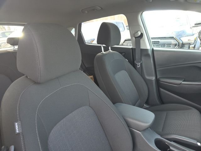 2023 Hyundai Kona SEL - Photo 9