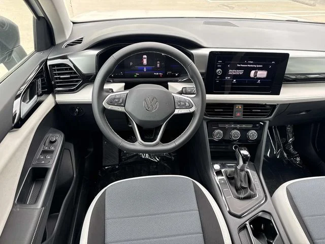 New 2026 White Volkswagen 1.5T S image 8