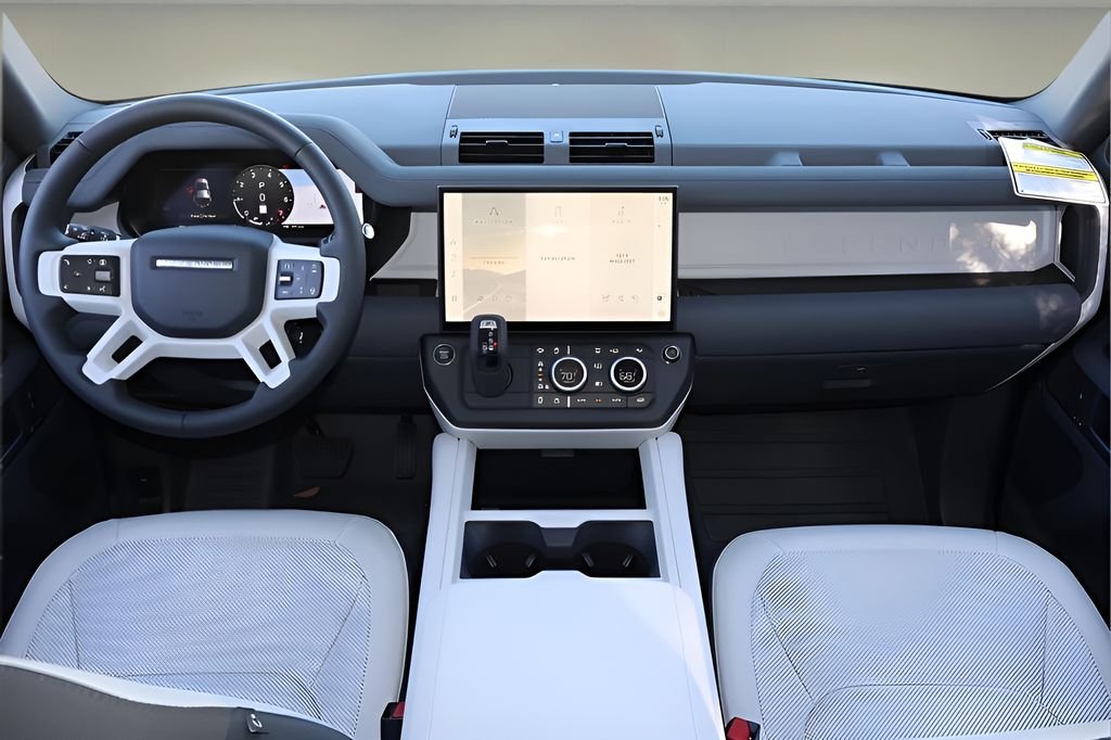 Certified Used 2026 Green Land Rover S image 14