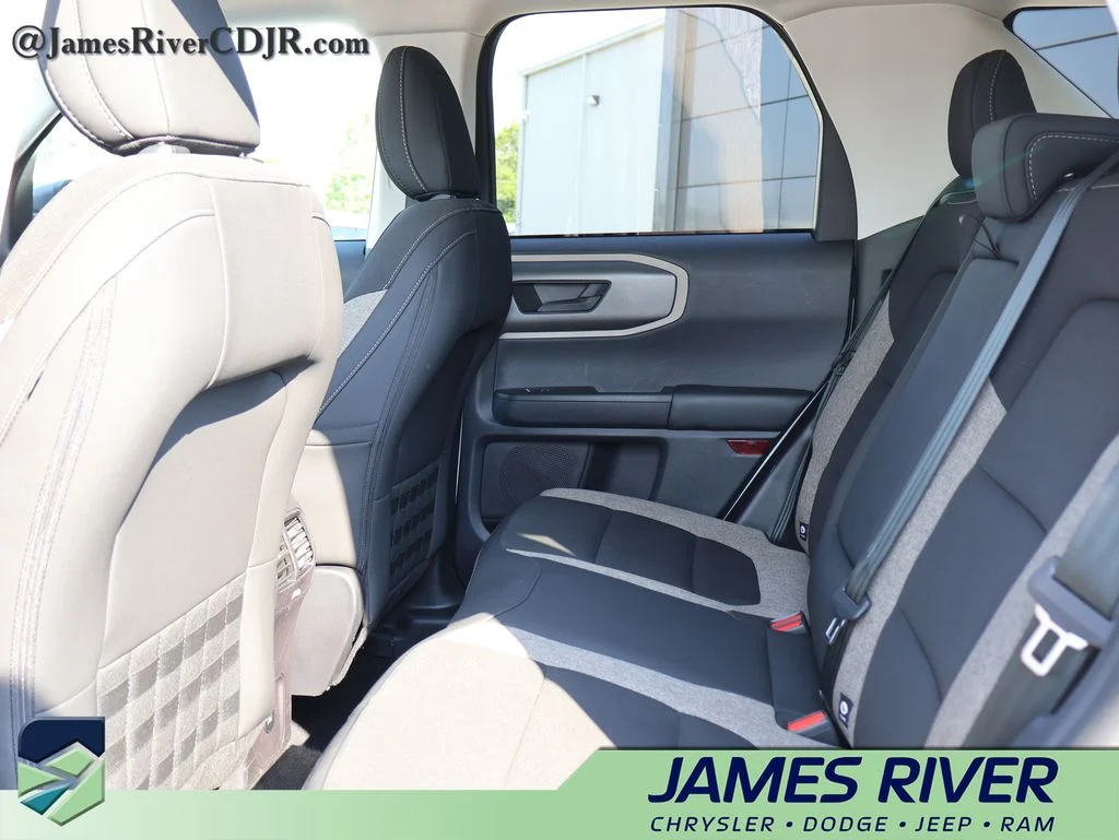 Used 2025 White Ford Big Bend image 17