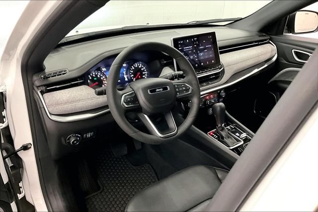 2023 Jeep Compass Latitude Lux - Photo 16