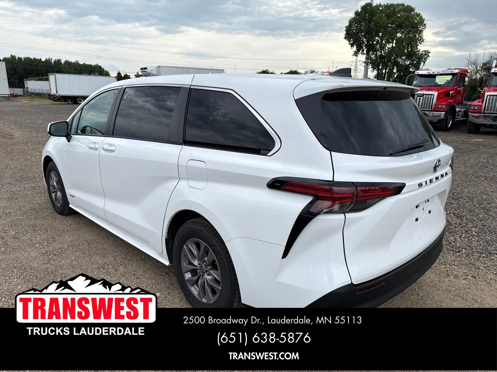Used 2021 Toyota Sienna LE with VIN 5TDKRKEC6MS063443 for sale in Minneapolis, Minnesota
