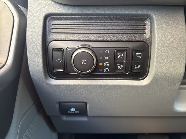 Used 2025 Gray Metallic Ford XLT image 14