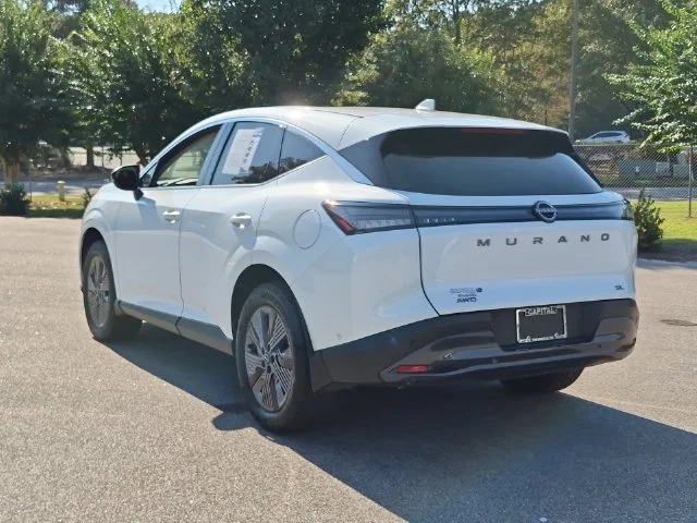 Used 2025 White Nissan SL image 5