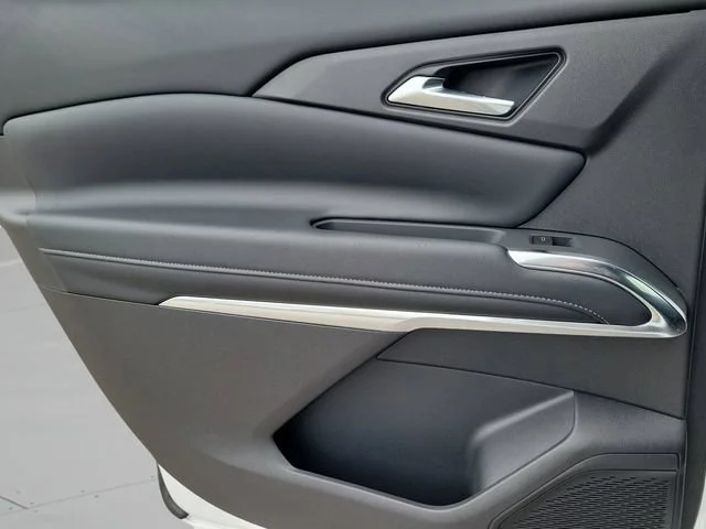 New 2026 Summit White Chevrolet LT image 16