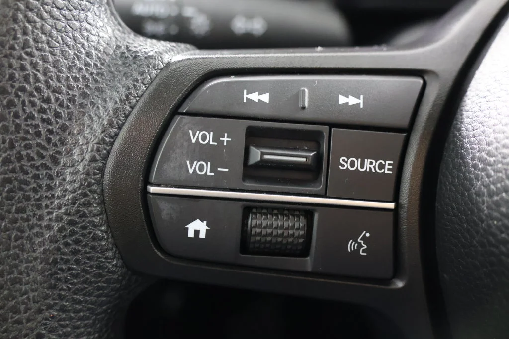 Used 2025 Urban Gray Pearl Honda LX image 11