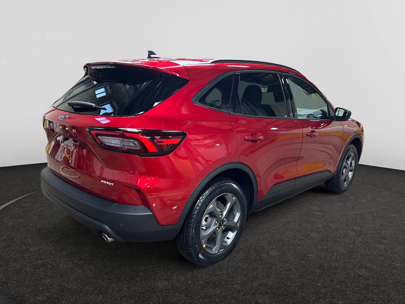 New 2026 Rapid Red Metallic Tinted Clearcoat Ford ST-Line image 5