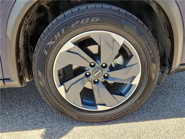 Used 2024 Blue Nissan SV image 7