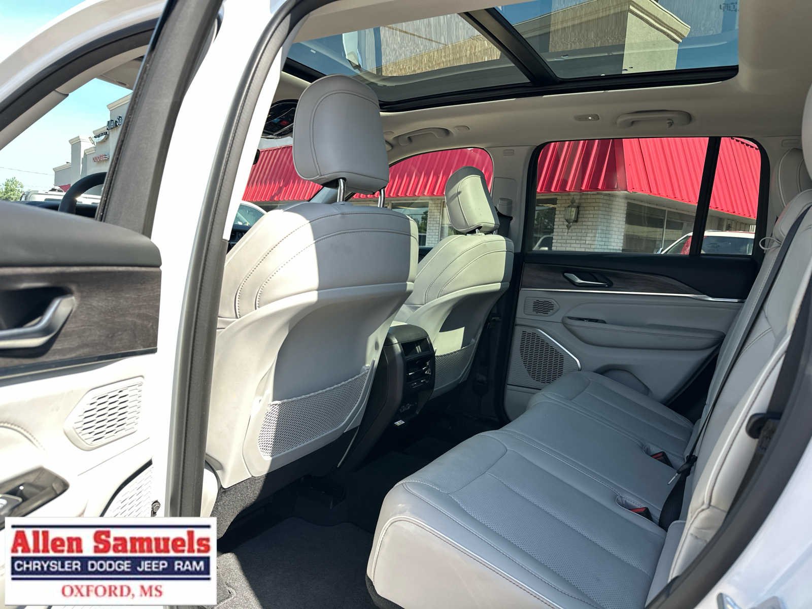 Used 2023 Bright White Clearcoat Jeep Overland image 13