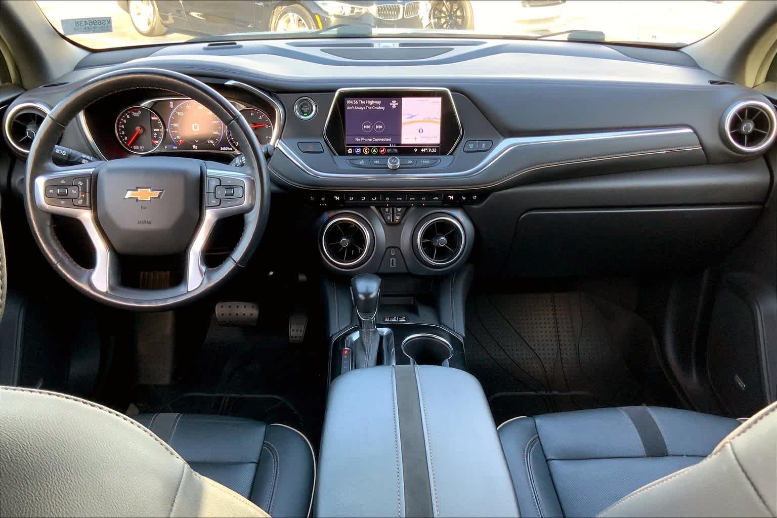 Used 2019 Silver Ice Metallic Chevrolet Premier image 15