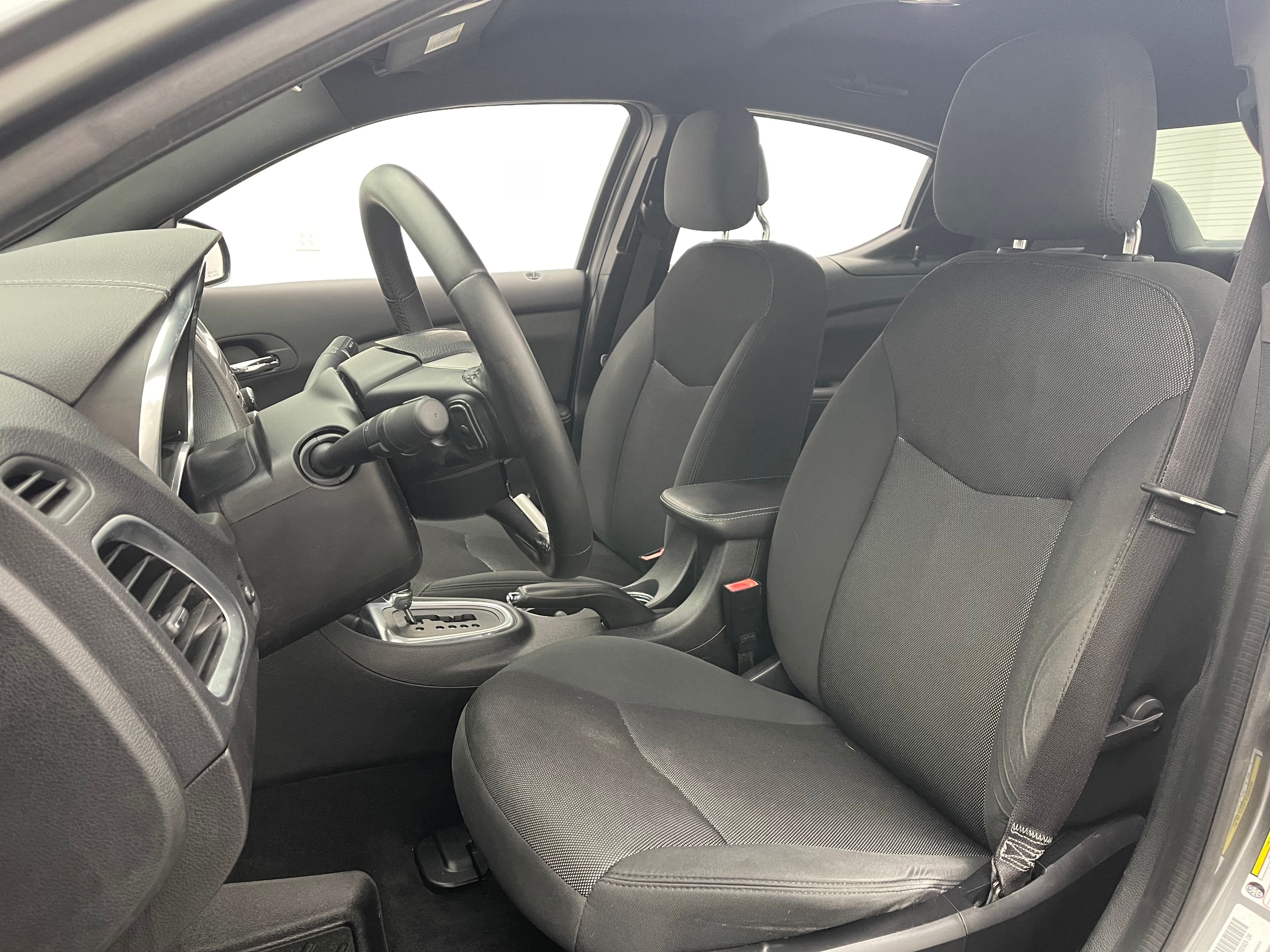 Used 2013 Mineral Gray Metallic Clearcoat Dodge SXT image 15