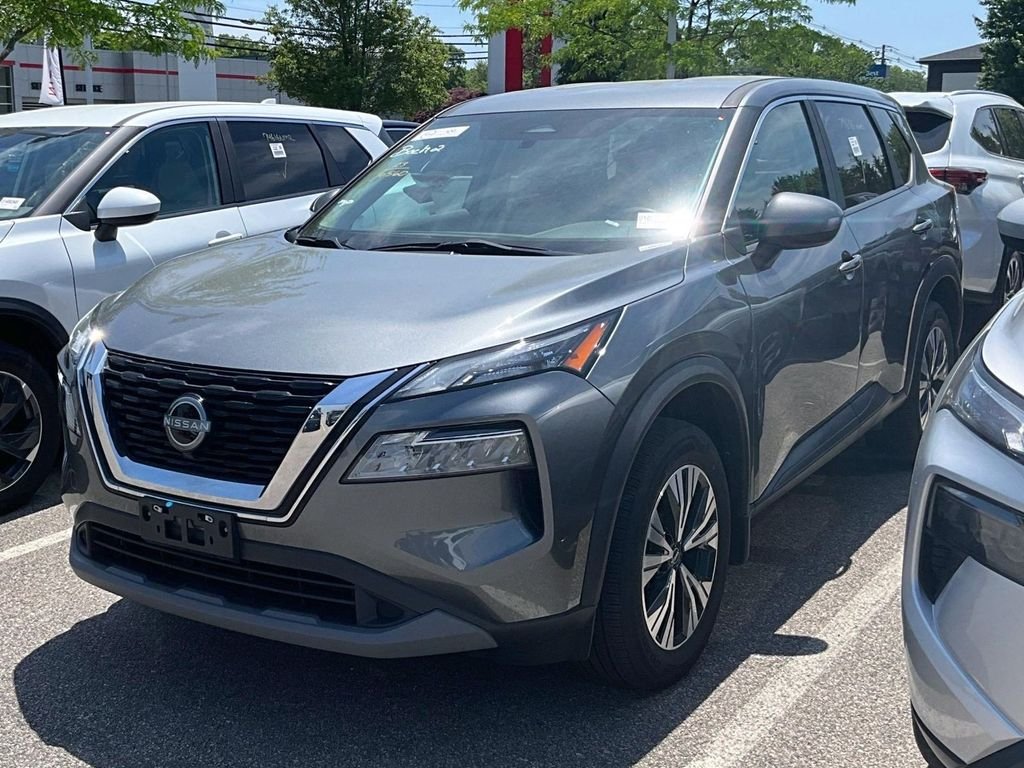 Used 2023 Gray Nissan SV image 3