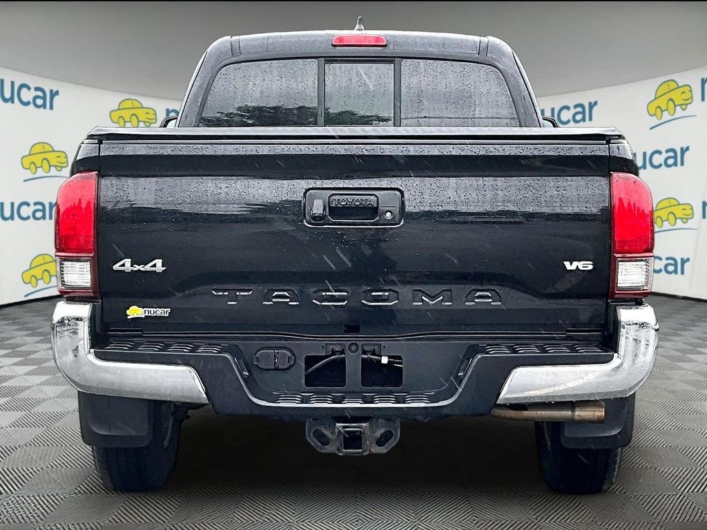 Used 2019 Black Toyota SR5 image 5