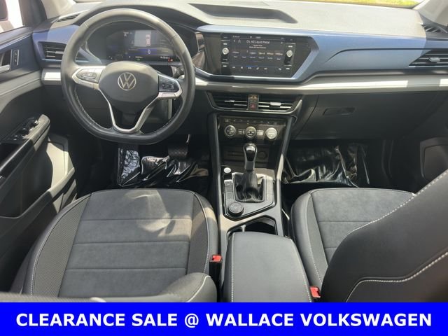 Used 2024 Gray Volkswagen 1.5T SE image 13
