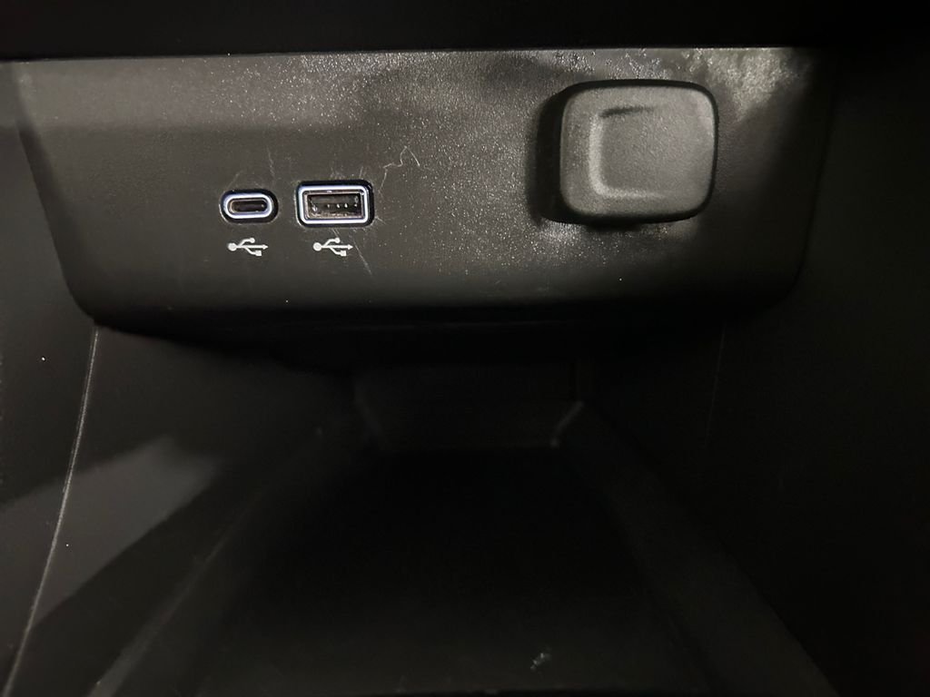 Used 2024 Red Buick Sport Touring image 30