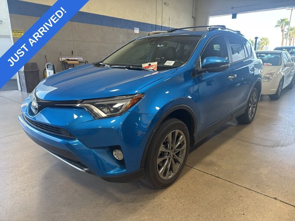 2018 Toyota RAV4 Limited's photo