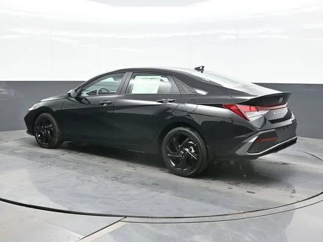 New 2026 Black Hyundai SEL Sport image 3