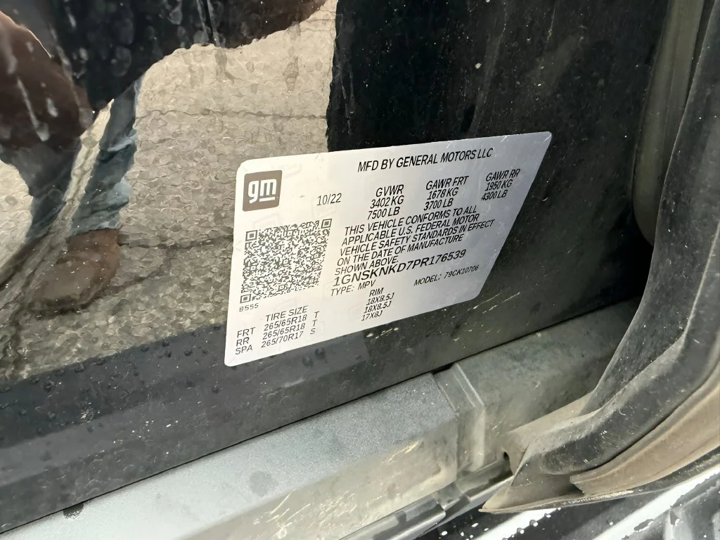 Used 2023 Black Chevrolet LT image 10