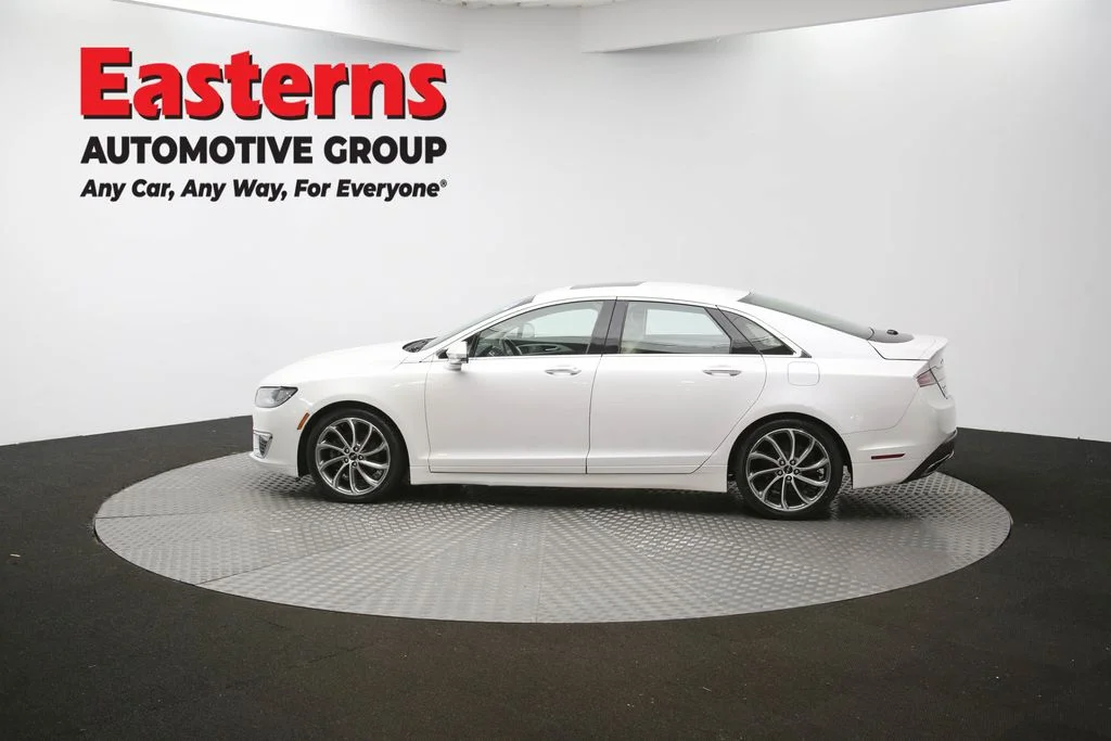Used 2019 White Lincoln Reserve image 62