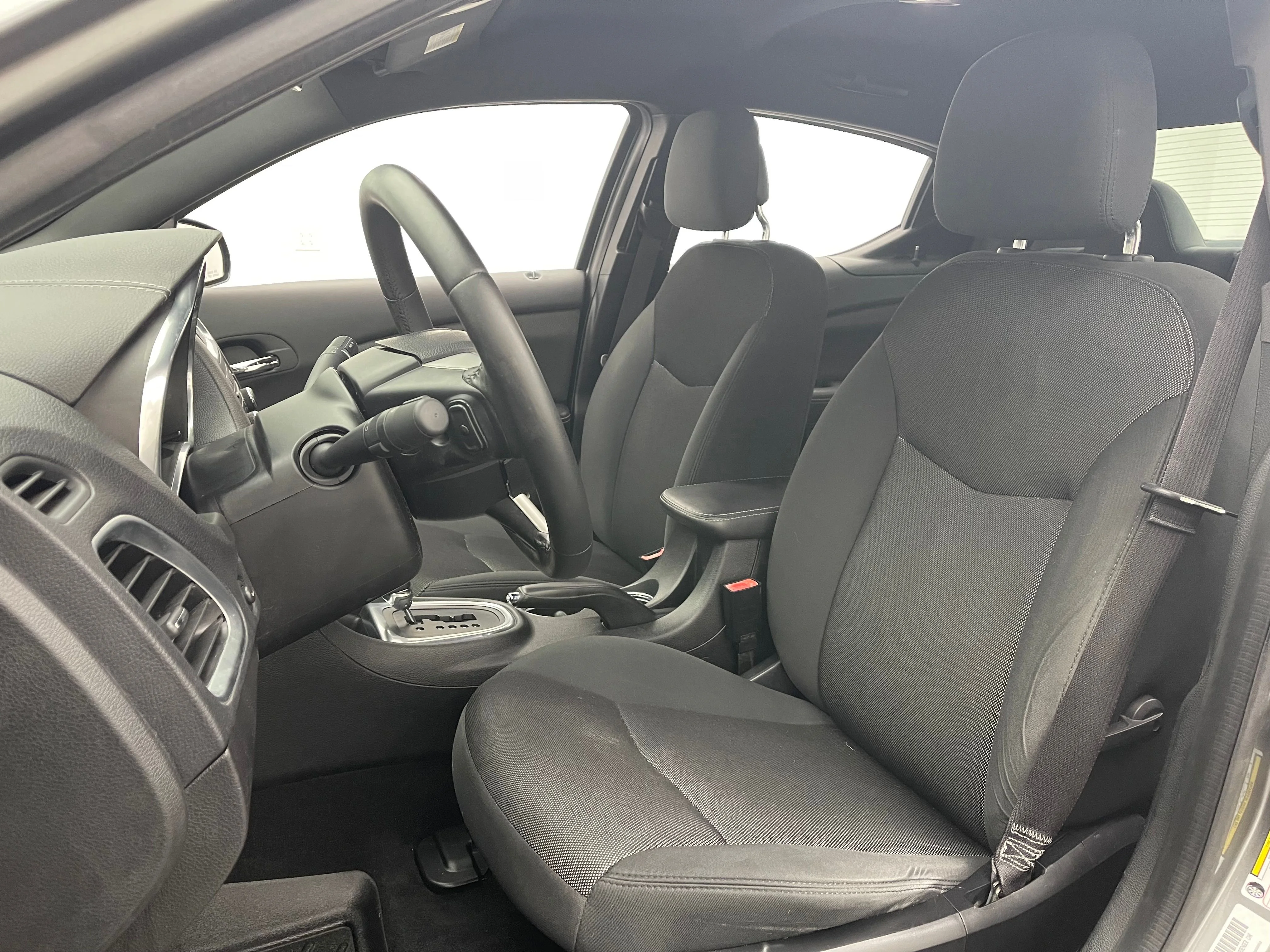 Used 2013 Mineral Gray Metallic Clearcoat Dodge SXT image 15