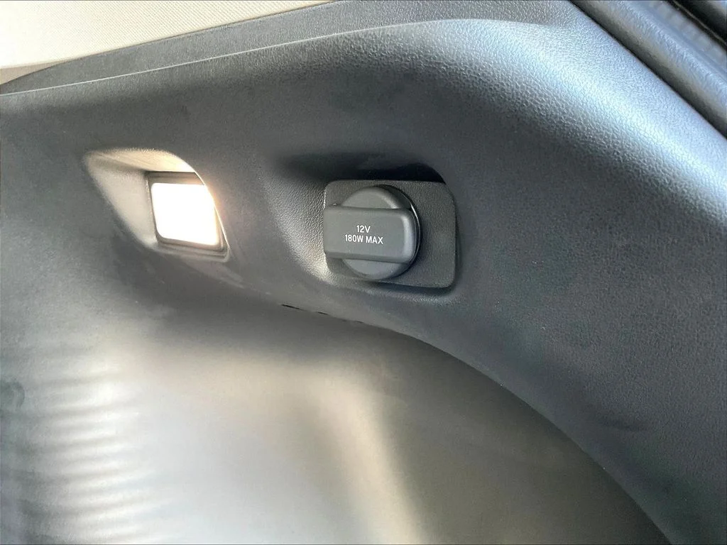 New 2027 Solar Silver Metallic Honda LX AWD image 29