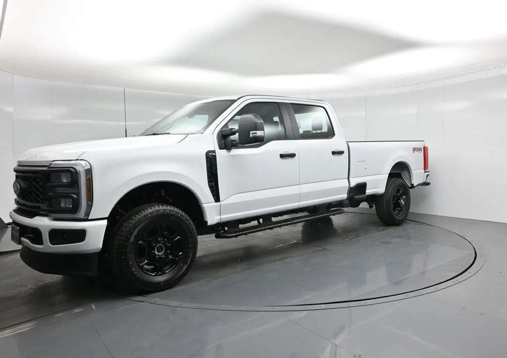 New 2026 Oxford White Ford XL image 49
