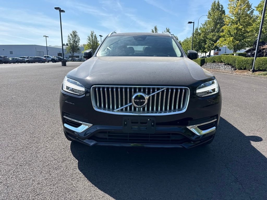 Used 2024 Onyx Black Metallic Volvo Ultimate image 1