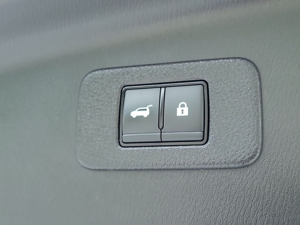 Used 2024 White Nissan SL image 12