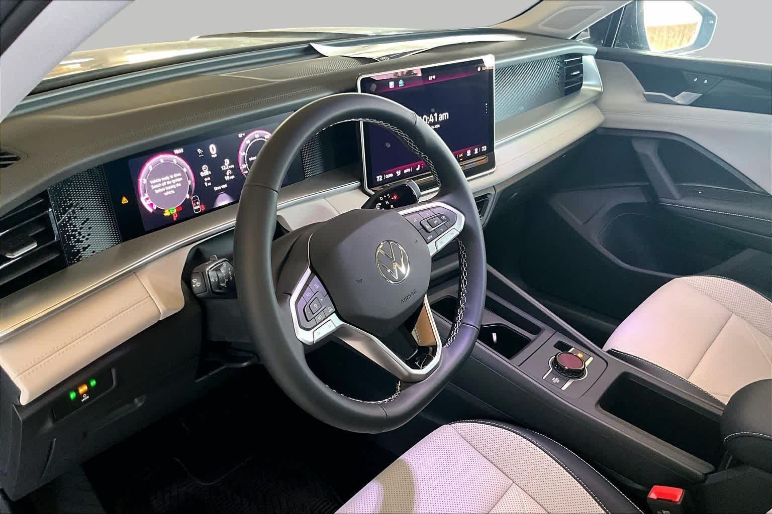 New 2026 Deep Black Pear Volkswagen 2.0T SE image 8