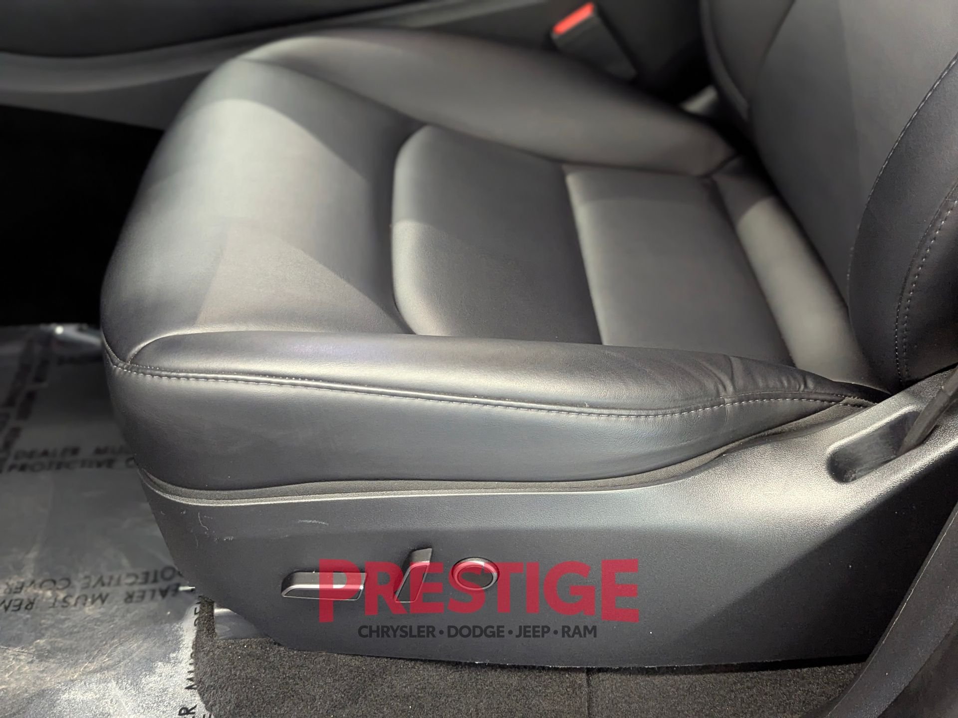 Used 2023 Red Tesla Long Range image 27