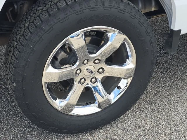 Used 2022 White Ford XLT image 13