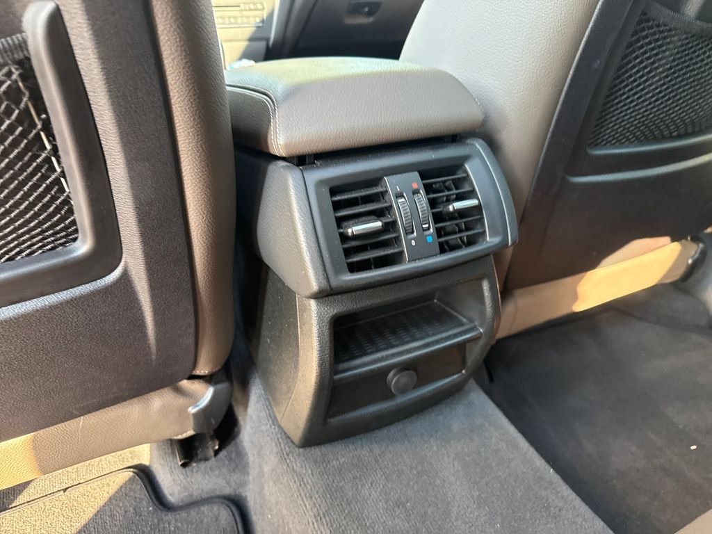 Used 2013 Blue BMW xDrive28i image 23