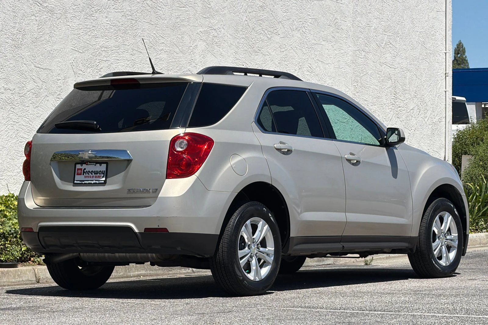 Used 2012 Gold Chevrolet LT image 5
