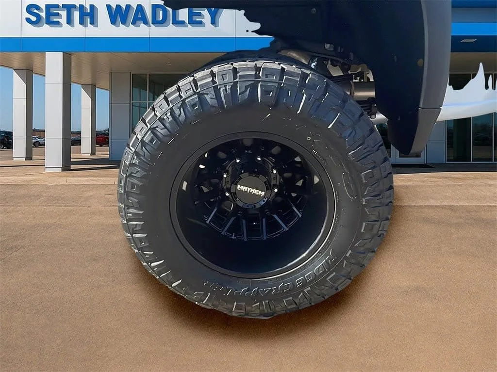 New 2026 Polar White Tricoat Chevrolet High Country DRW image 9