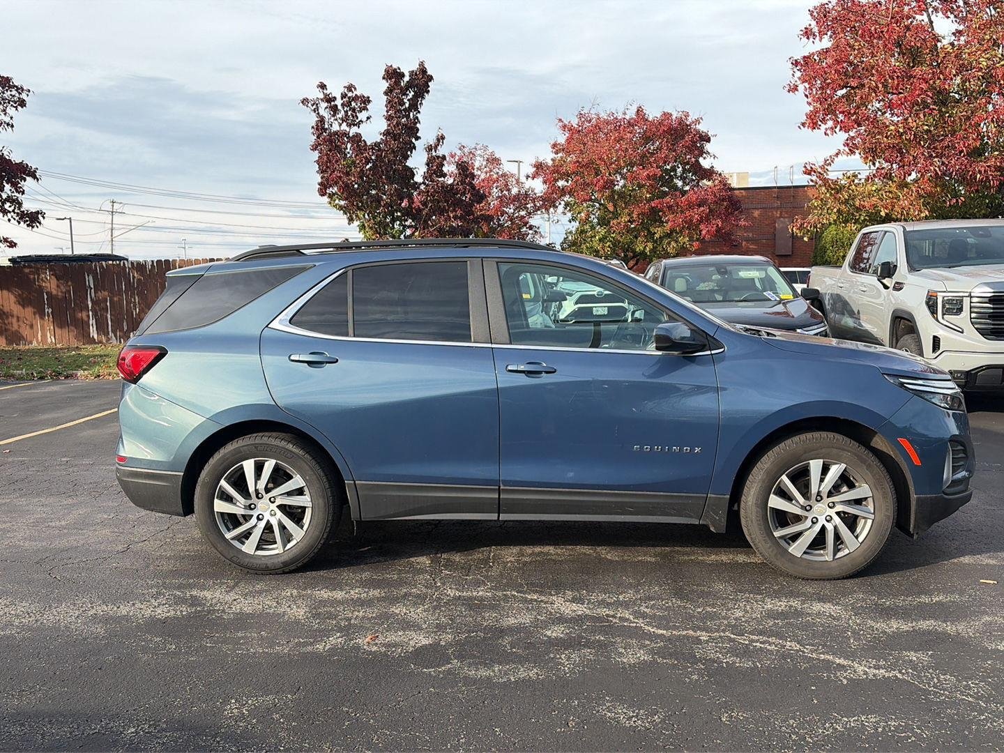 Used 2024 Lakeshore Blue Metallic Chevrolet LT image 8