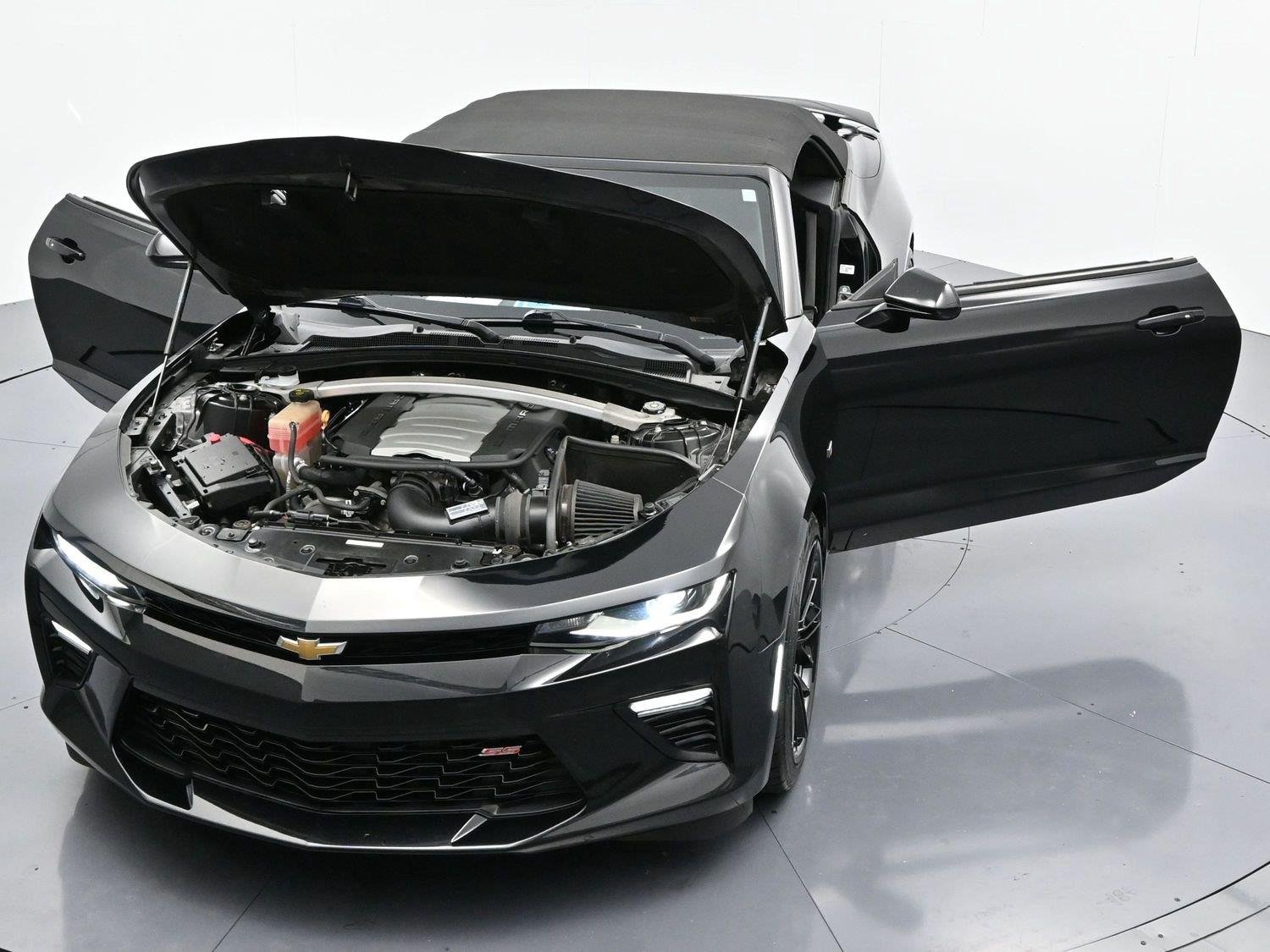 Used 2018 Black Chevrolet 1SS image 43