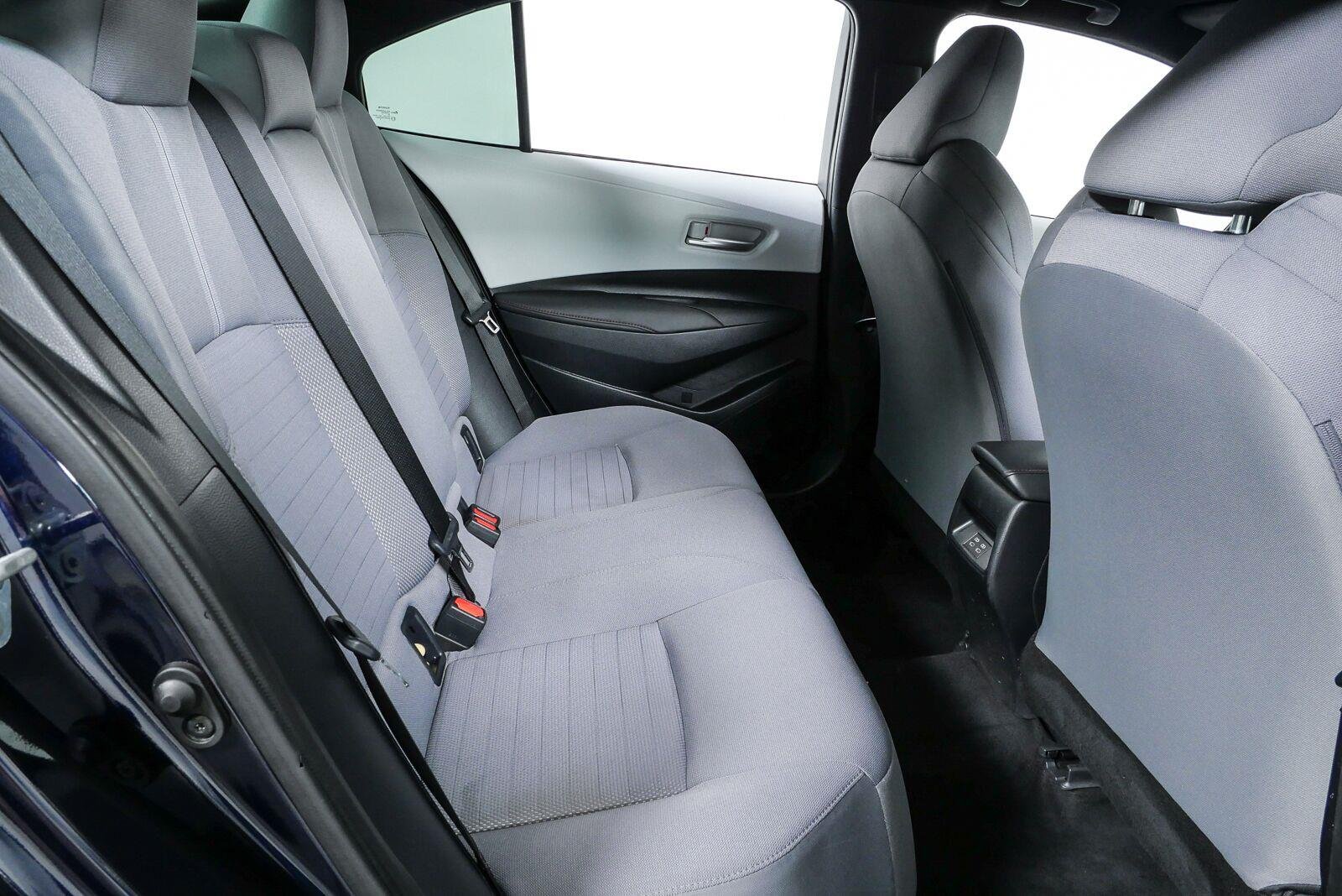 2025 Toyota Corolla SE - Photo 20