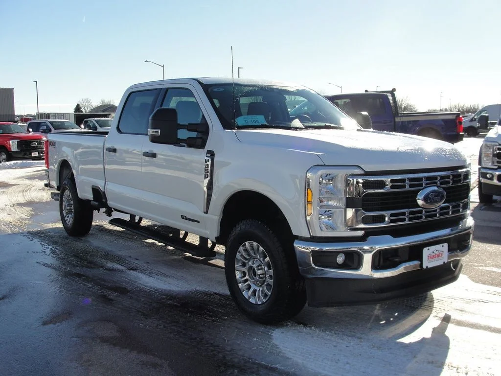 2025 Ford F-350 Super Duty XLT - Photo 7