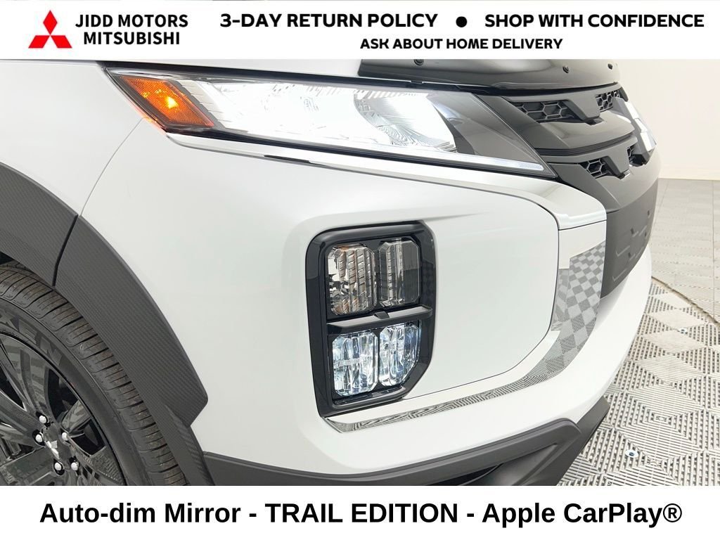 New 2026 White Diamond Mitsubishi  image 44