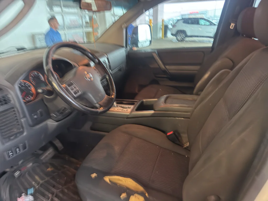 Used 2009 Blizzard Nissan XE image 8