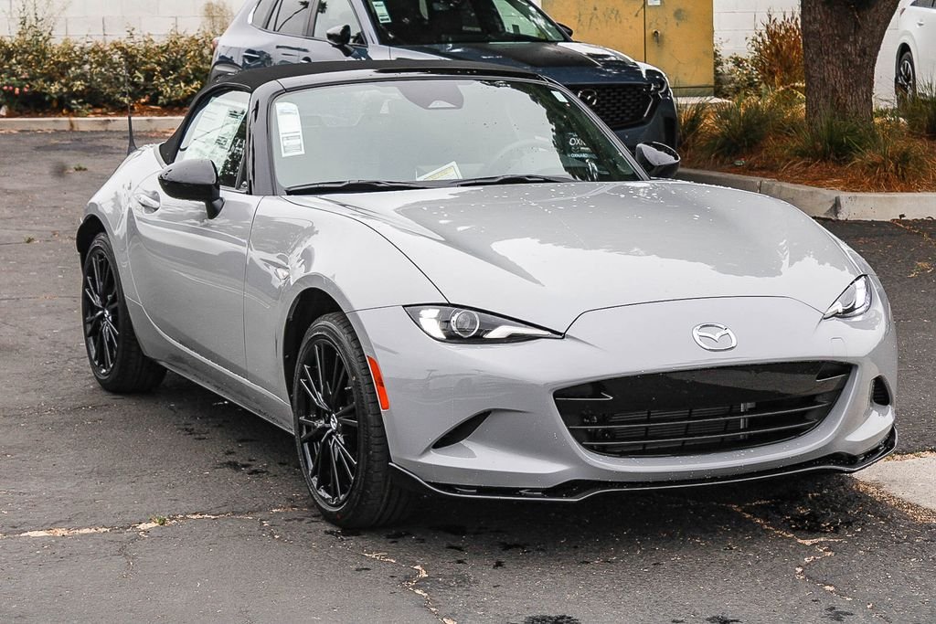 New 2026 Aero Gray Metallic Mazda Club image 3