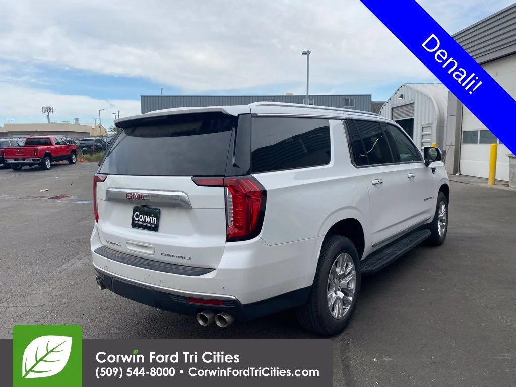 Used 2021 White Frost Tri-Coat GMC Denali image 9